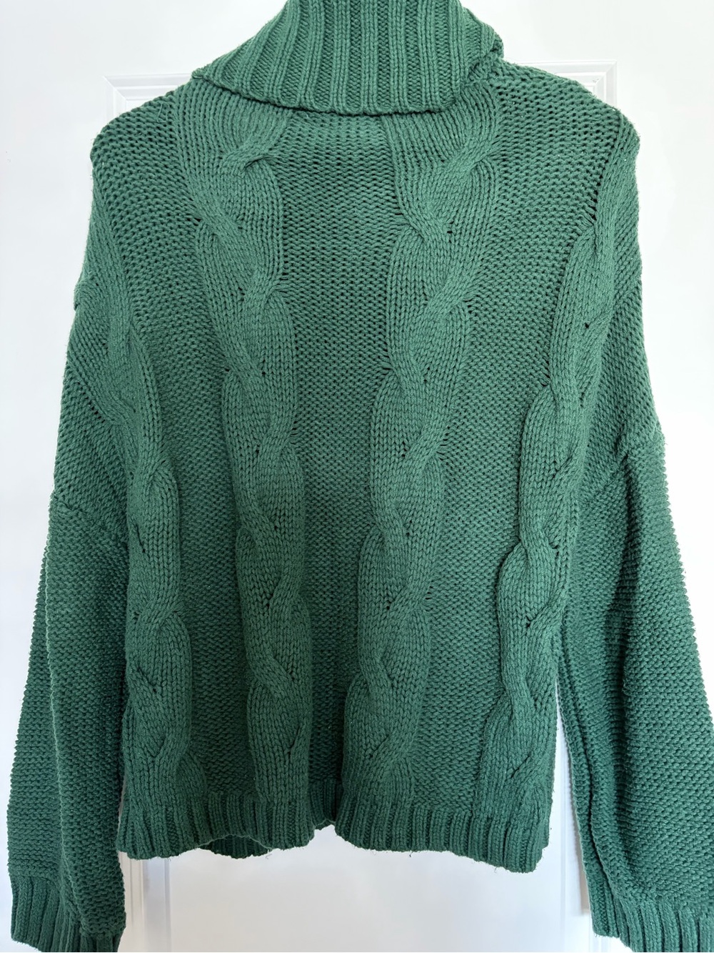 Green Cable-Knit Turtleneck Sweater - Women